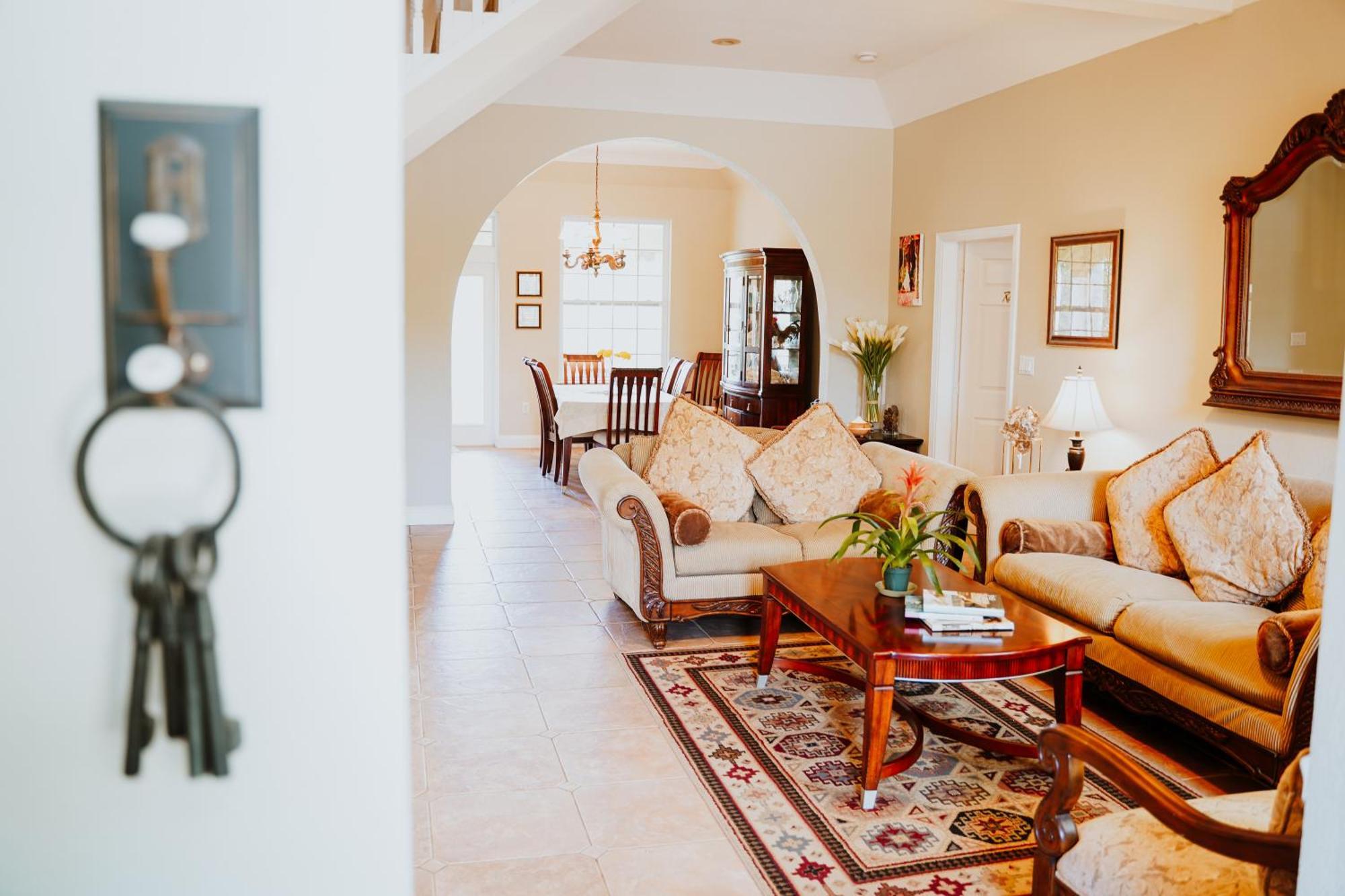 Shangri-La Boutique Bed & Breakfast West Bay Экстерьер фото