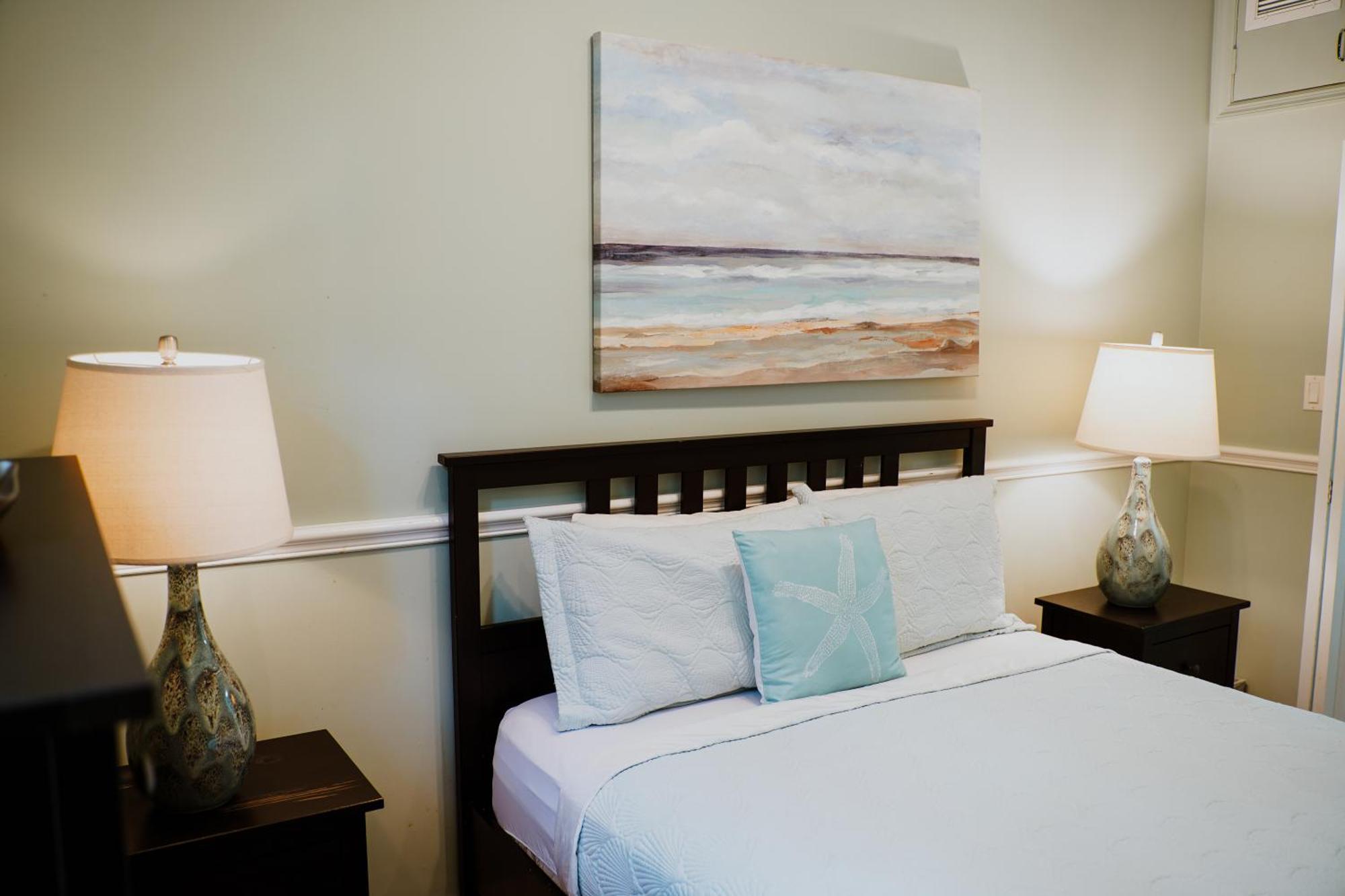 Shangri-La Boutique Bed & Breakfast West Bay Номер фото